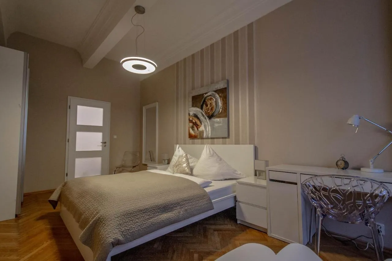 Design Apartment By Ruterra Prague